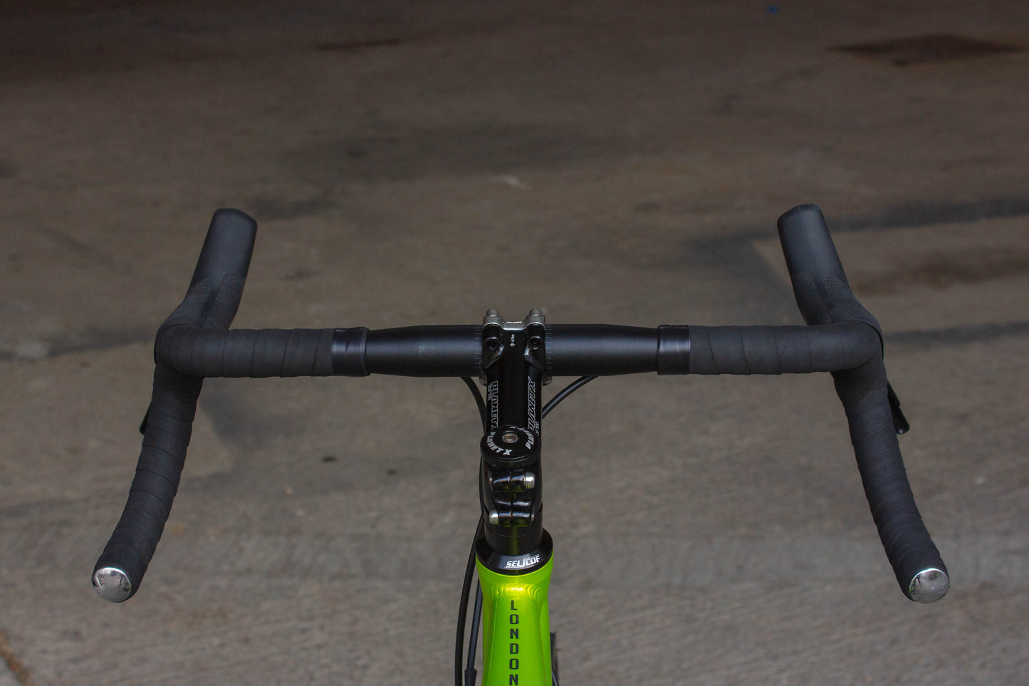 Planet x London Road Gravel Bike 2025 Rival 11 Selcof