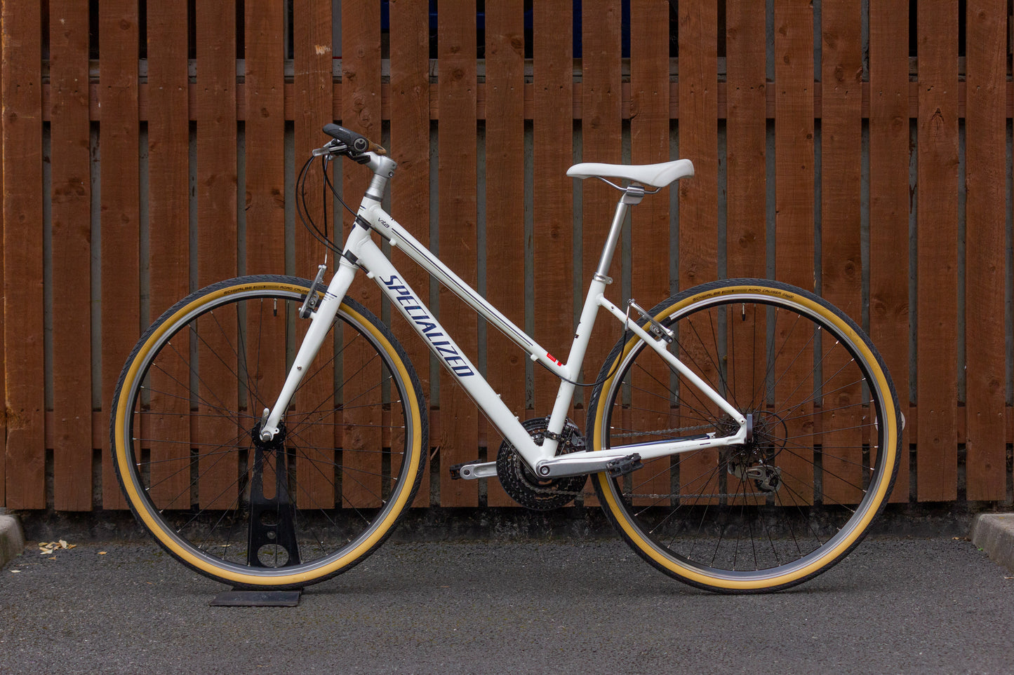 Specialized Vita Women’s Hybrid bike