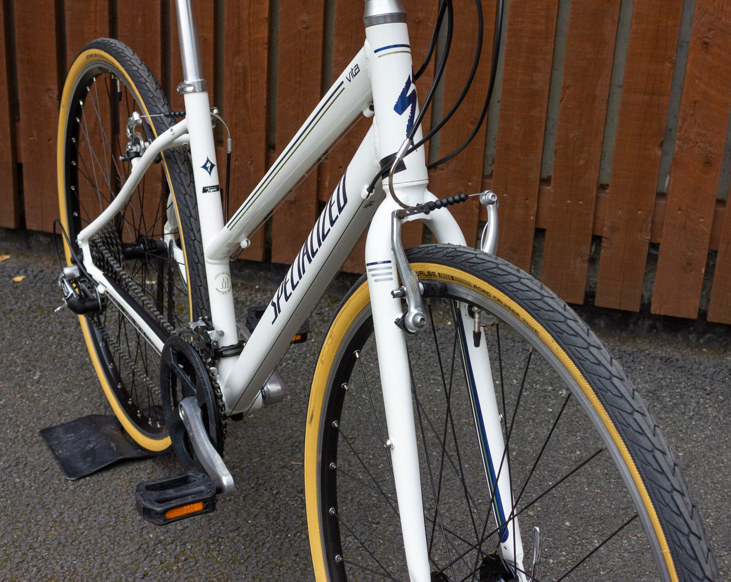 Specialized Vita Women’s Hybrid bike