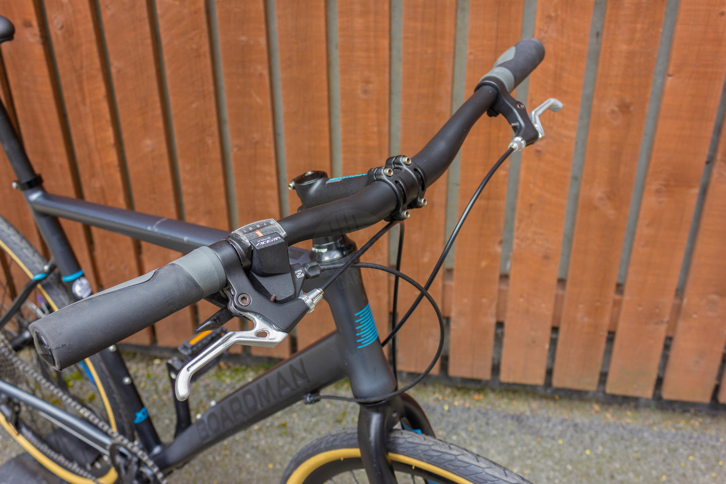 Boardman Hyb 8.6 2020 lightweight aluminium Road Hybrid