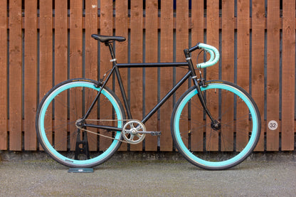 No Logo Fixie (2010) - Minimalist Style, Maximum Performance