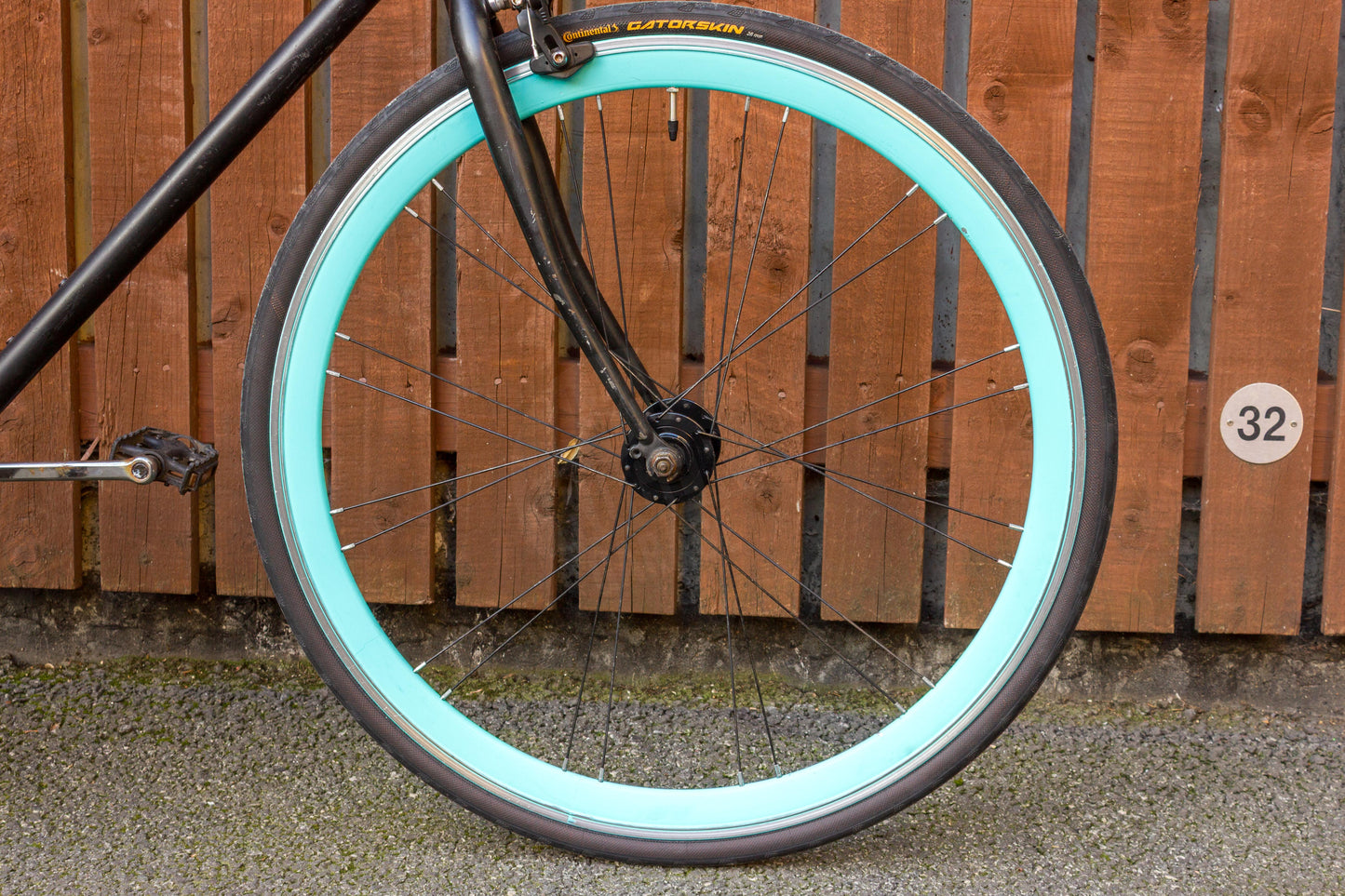 No Logo Fixie (2010) - Minimalist Style, Maximum Performance