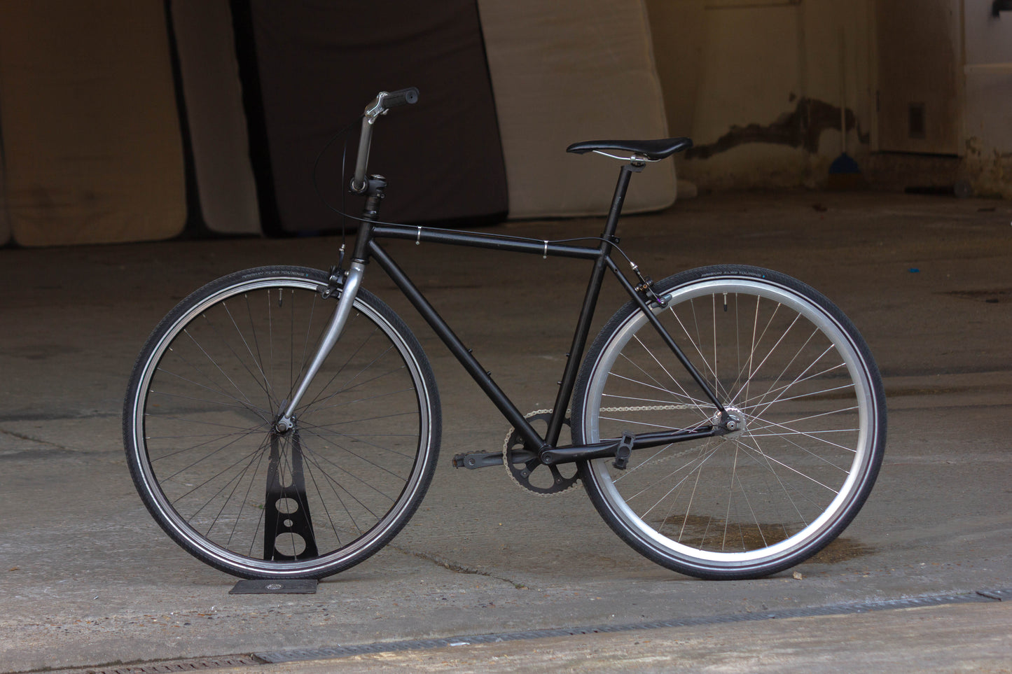 6ku single speed bike bmx style custom built good condition