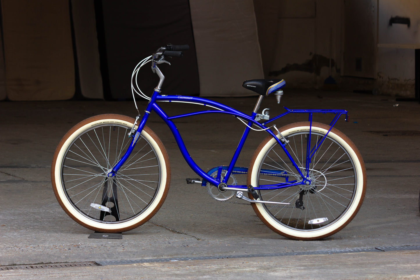 Schwinn Clairmont Cruiser Ballon Tires Full Comfort