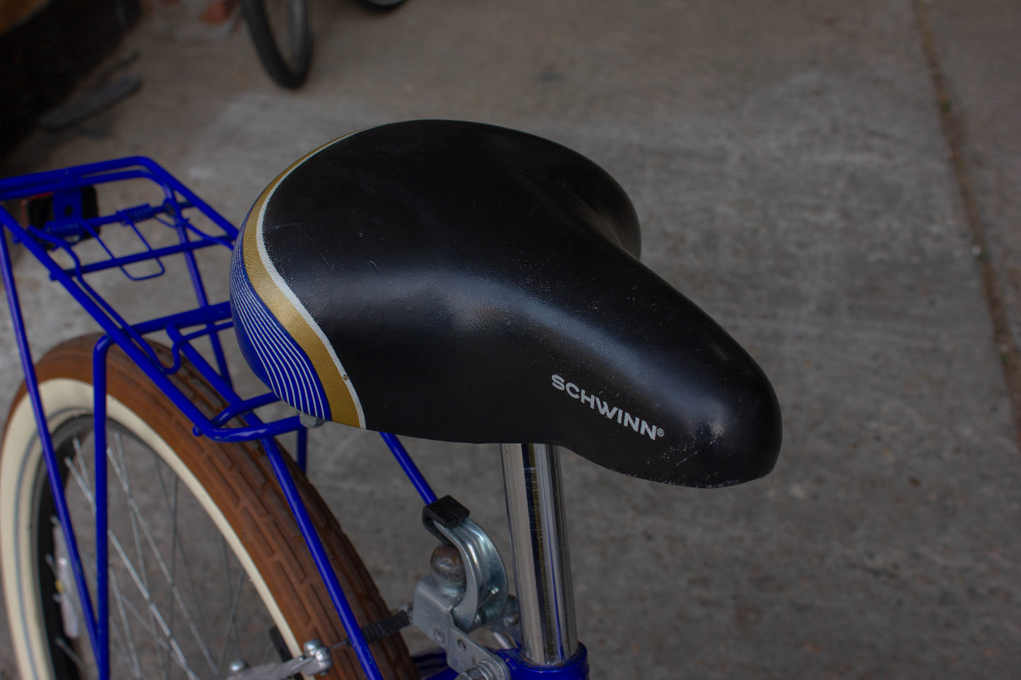 Schwinn Clairmont Cruiser Ballon Tires Full Comfort