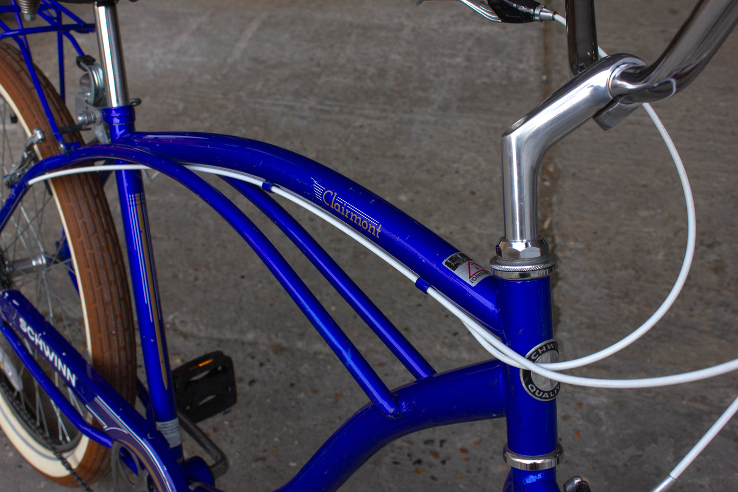 Schwinn Clairmont Cruiser Ballon Tires Full Comfort