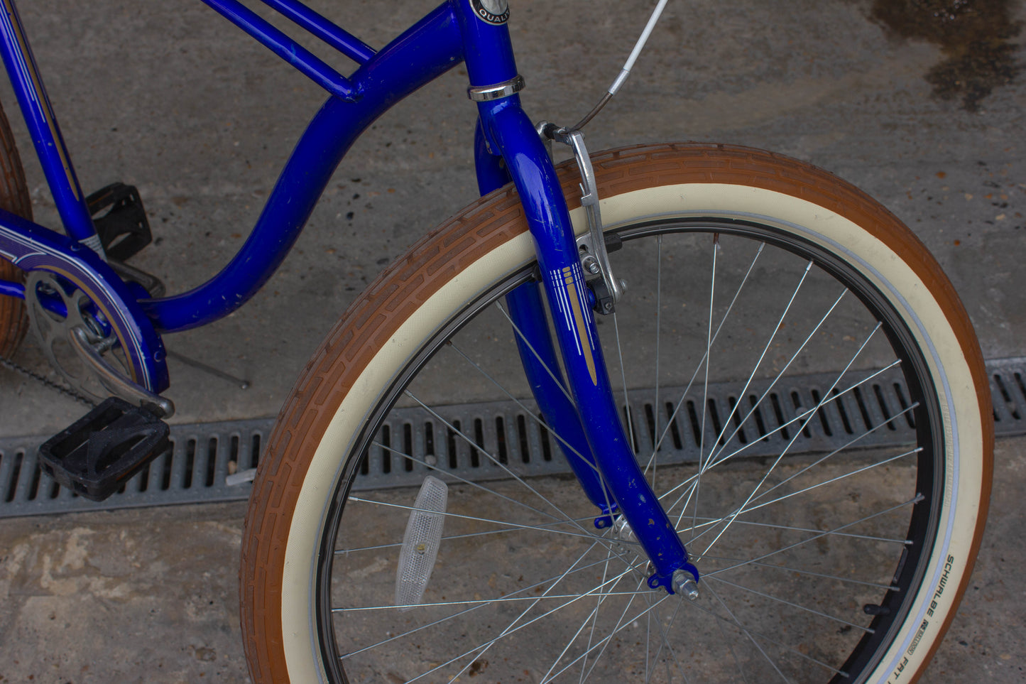 Schwinn Clairmont Cruiser Ballon Tires Full Comfort