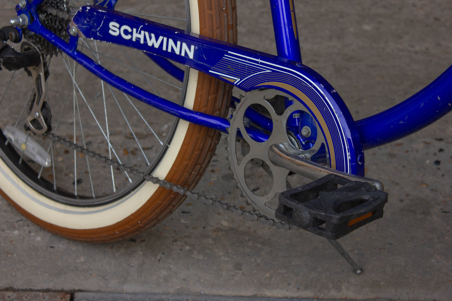 Schwinn Clairmont Cruiser Ballon Tires Full Comfort