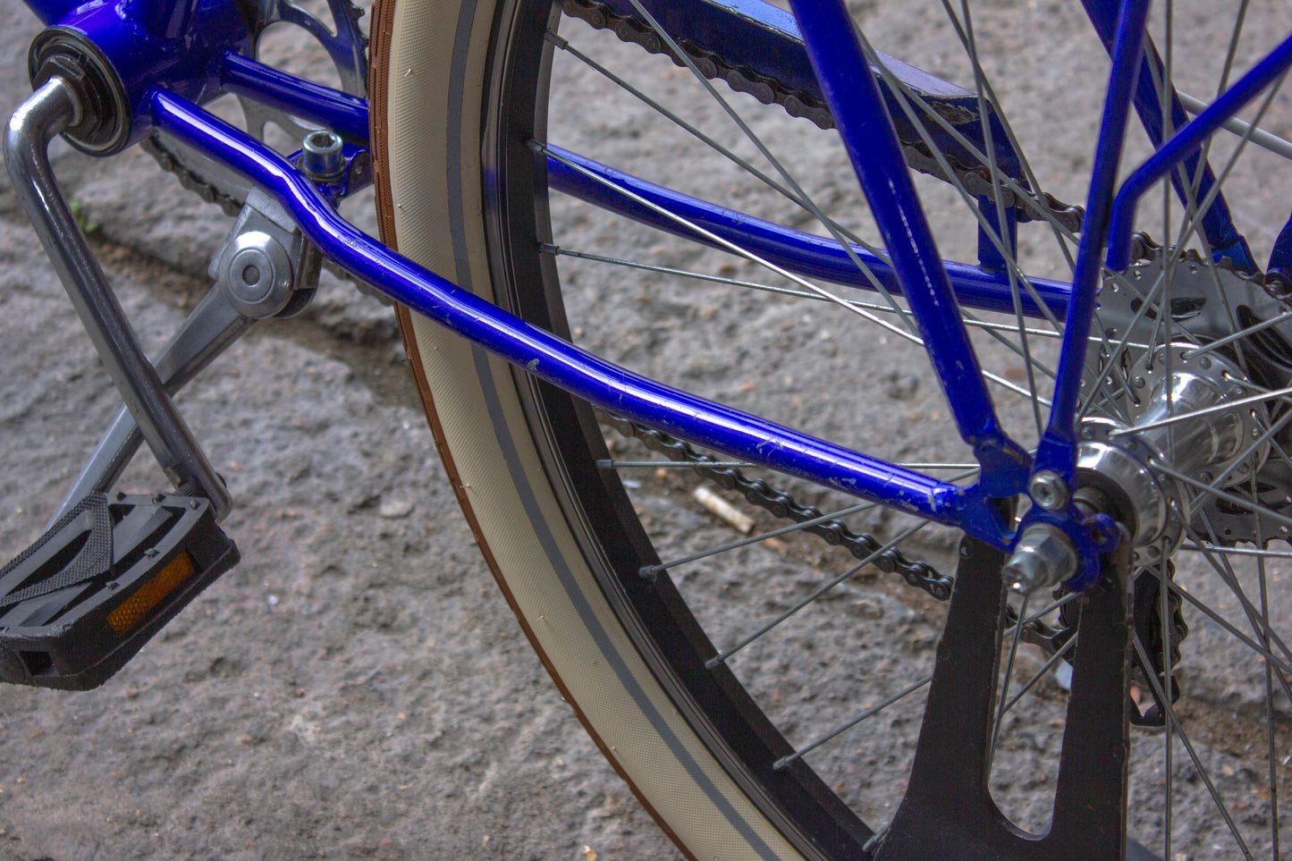 Schwinn Clairmont Cruiser Ballon Tires Full Comfort