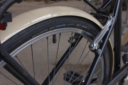 Gitane Classic town ladies Bike good condition basket and light