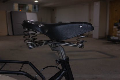 Gitane Classic town ladies Bike good condition basket and light