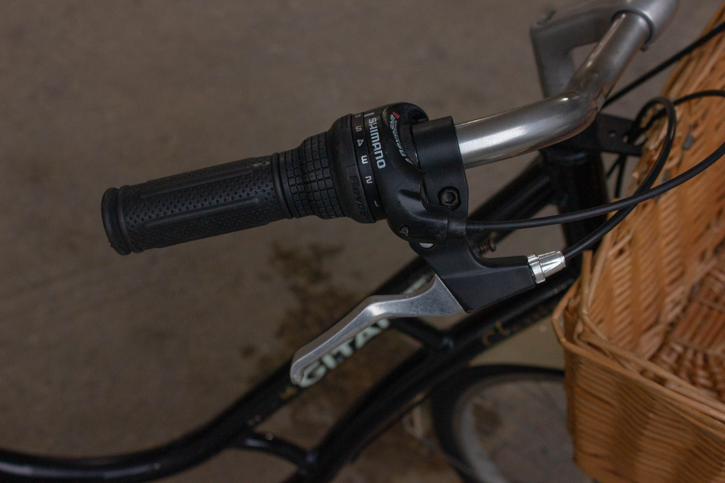 Gitane Classic town ladies Bike good condition basket and light