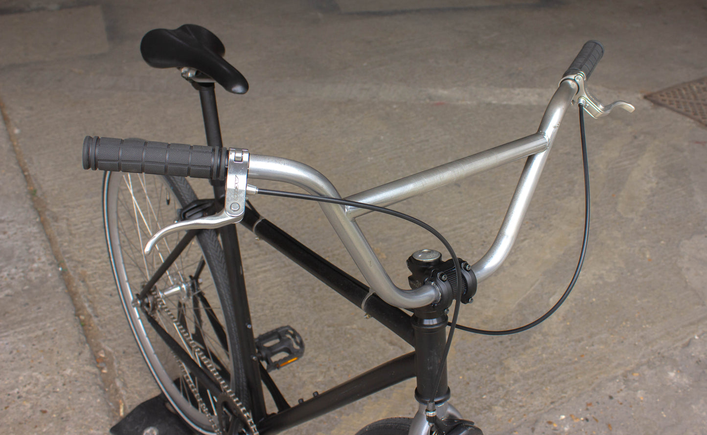 6ku single speed bike bmx style custom built good condition